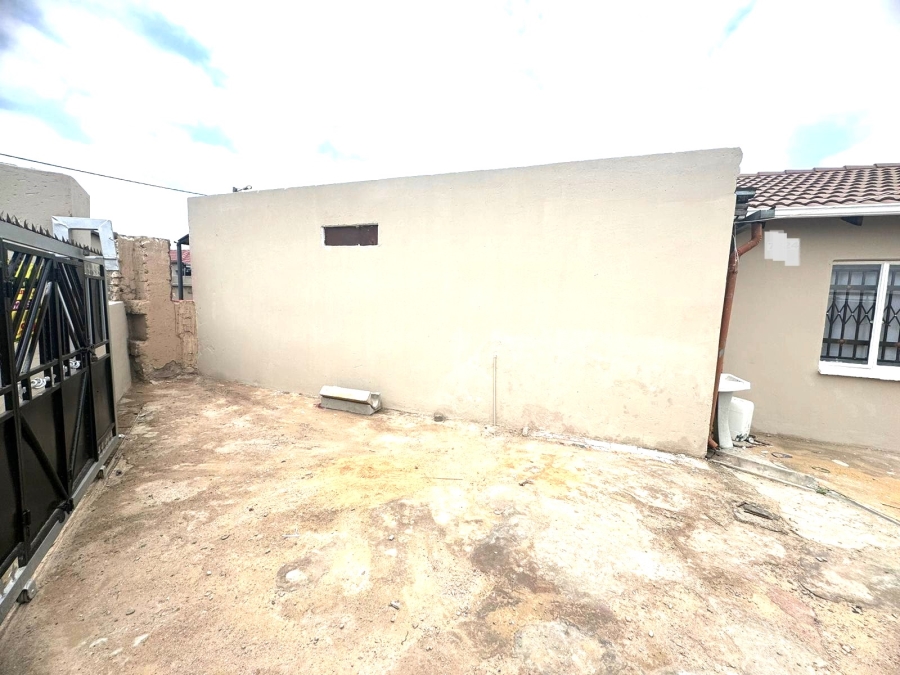 3 Bedroom Property for Sale in Windmill Park Gauteng