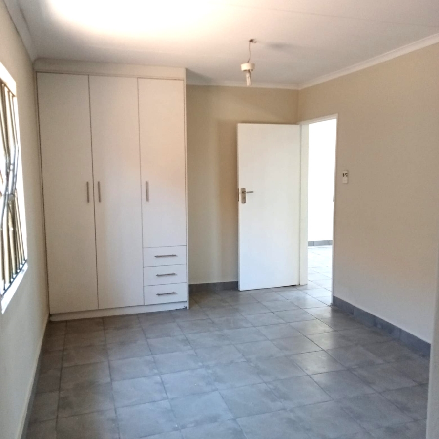 3 Bedroom Property for Sale in Windmill Park Gauteng