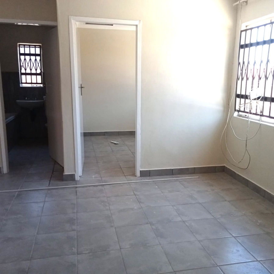 3 Bedroom Property for Sale in Windmill Park Gauteng