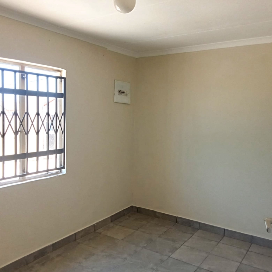 3 Bedroom Property for Sale in Windmill Park Gauteng