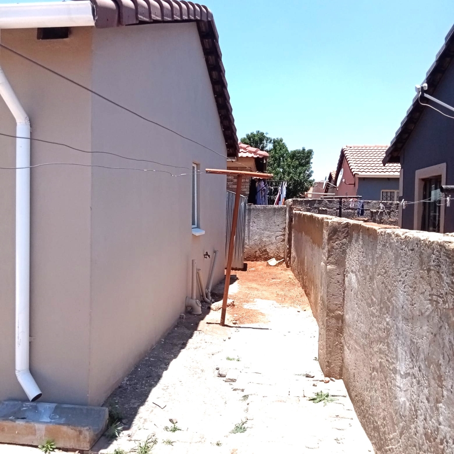 3 Bedroom Property for Sale in Windmill Park Gauteng