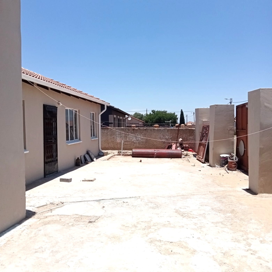 3 Bedroom Property for Sale in Windmill Park Gauteng