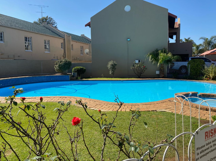 2 Bedroom Property for Sale in New Redruth Gauteng