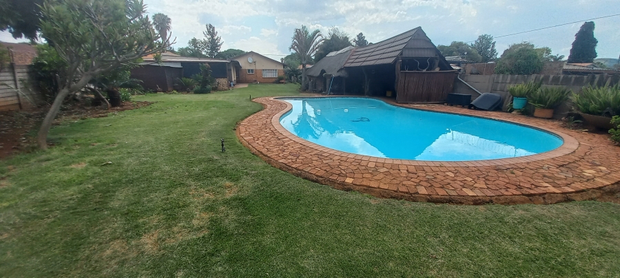 3 Bedroom Property for Sale in Villieria Gauteng