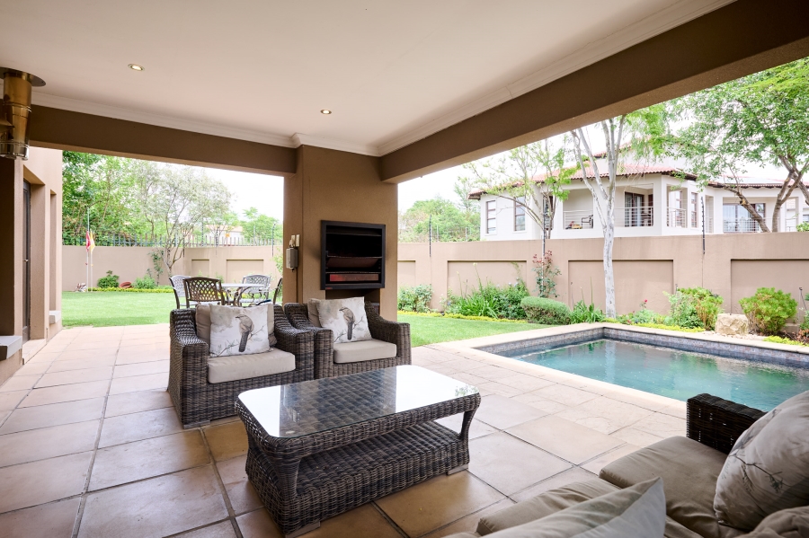 4 Bedroom Property for Sale in Sunninghill Gauteng