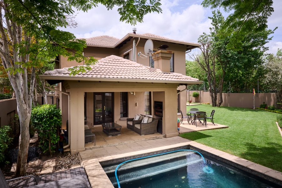 4 Bedroom Property for Sale in Sunninghill Gauteng