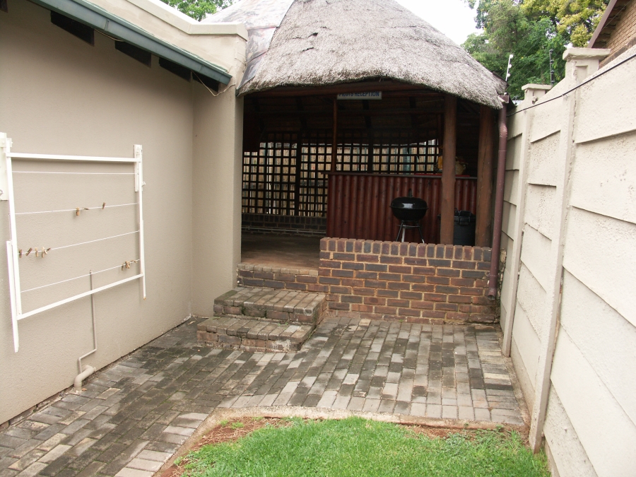 2 Bedroom Property for Sale in Noordheuwel Gauteng