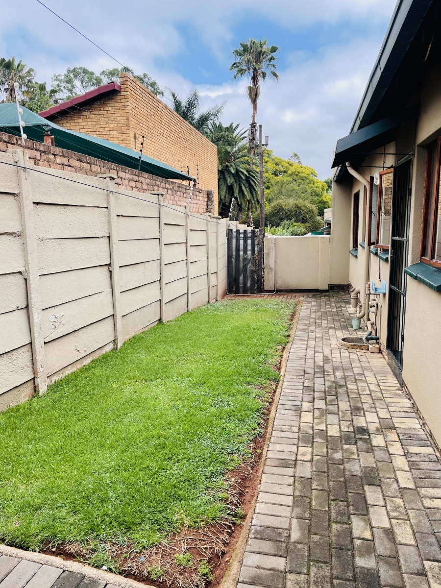 2 Bedroom Property for Sale in Noordheuwel Gauteng