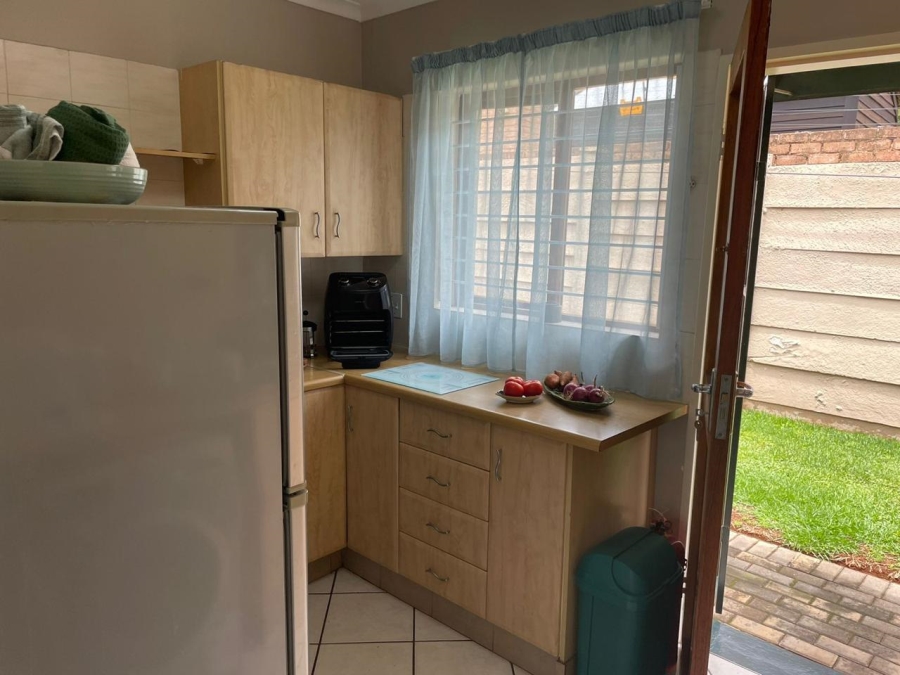 2 Bedroom Property for Sale in Noordheuwel Gauteng