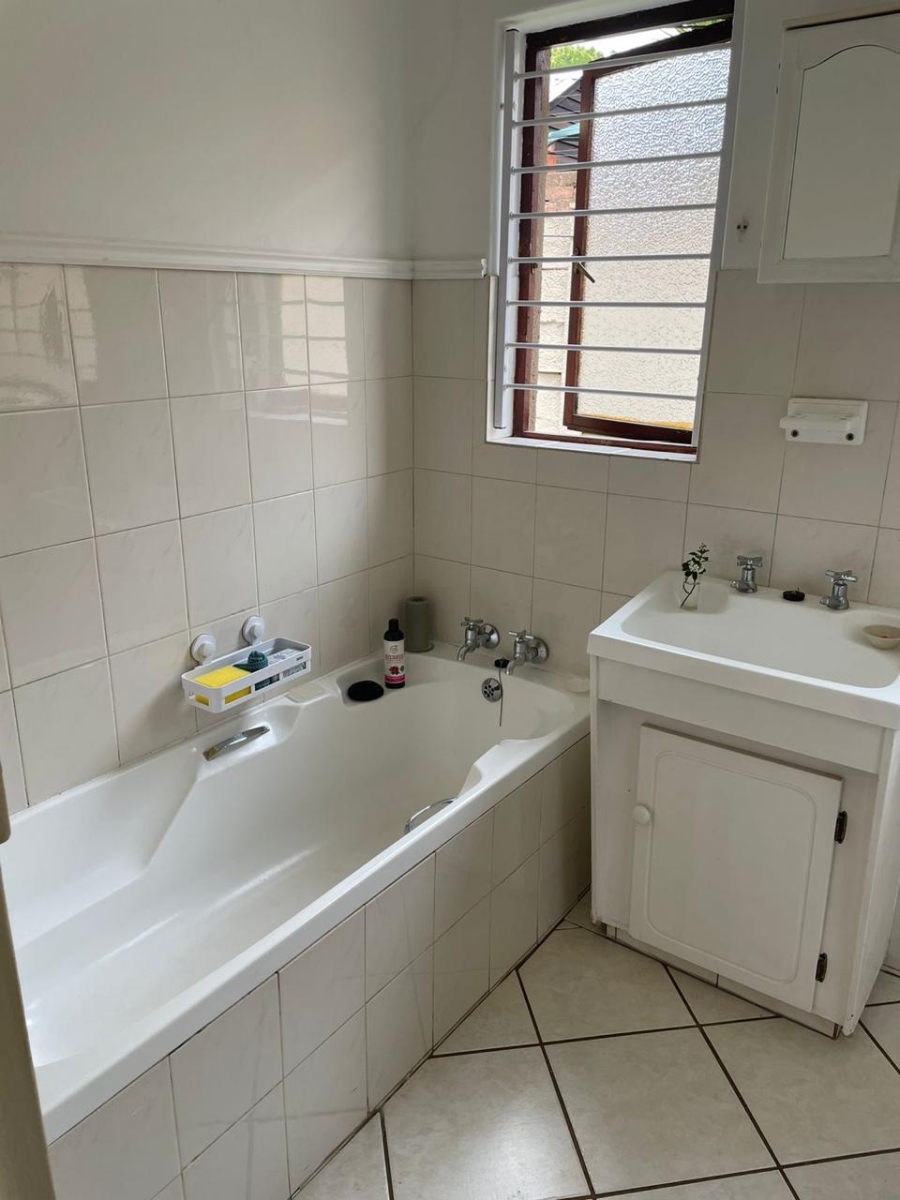 2 Bedroom Property for Sale in Noordheuwel Gauteng