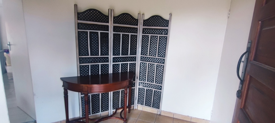 To Let 8 Bedroom Property for Rent in Ferndale Gauteng