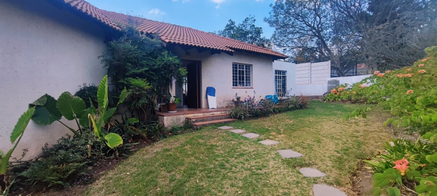 To Let 8 Bedroom Property for Rent in Ferndale Gauteng