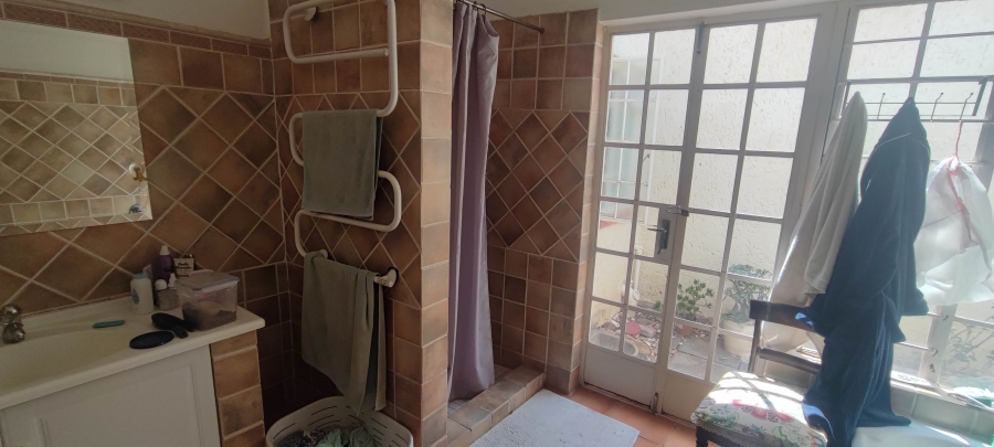 To Let 8 Bedroom Property for Rent in Ferndale Gauteng