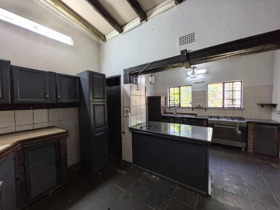 To Let 4 Bedroom Property for Rent in Waverley Gauteng