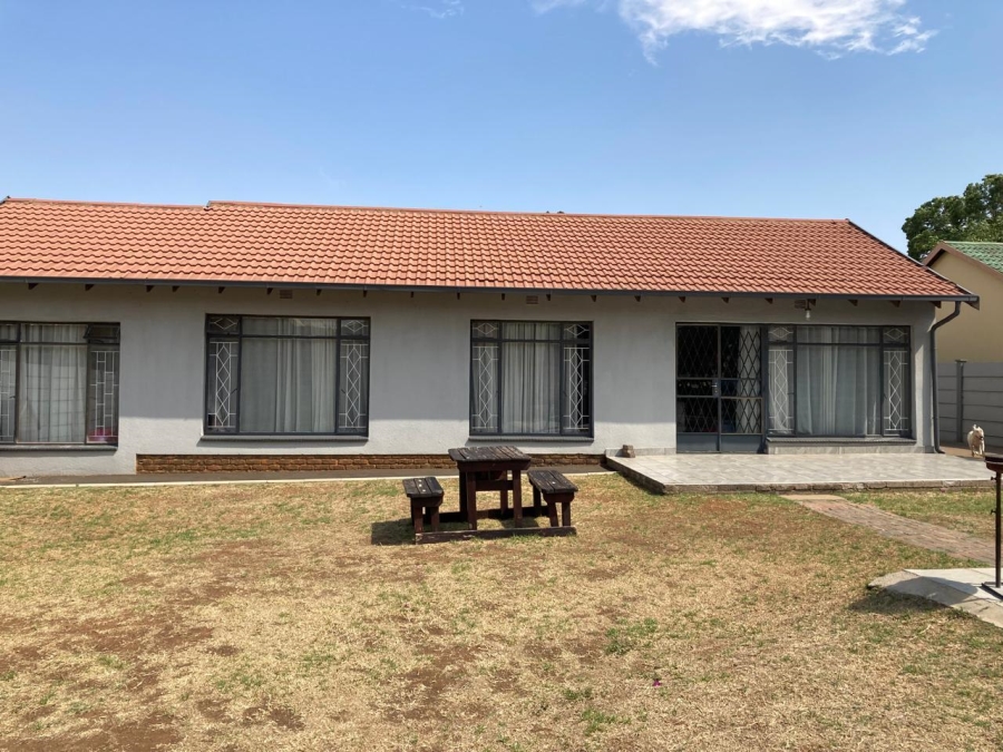 3 Bedroom Property for Sale in Mayberry Park Gauteng