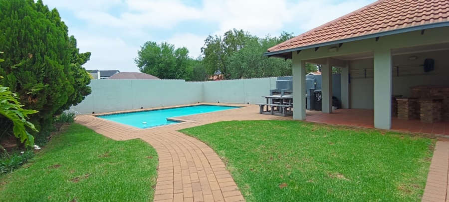 3 Bedroom Property for Sale in Verwoerdpark Gauteng