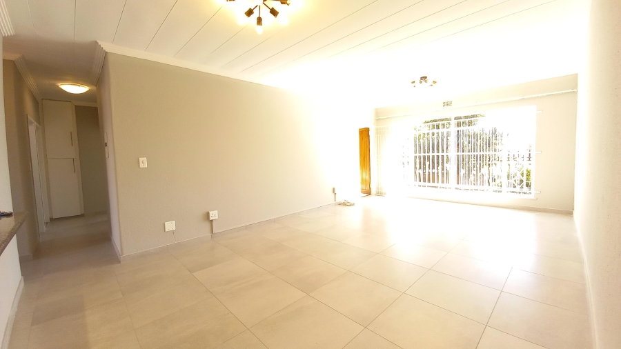 To Let 3 Bedroom Property for Rent in New Redruth Gauteng