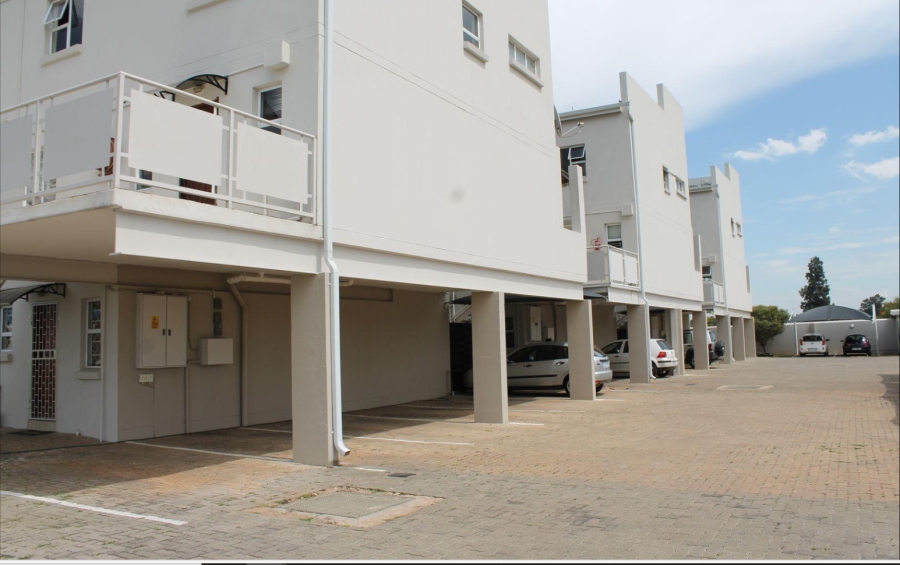 2 Bedroom Property for Sale in Mayberry Park Gauteng