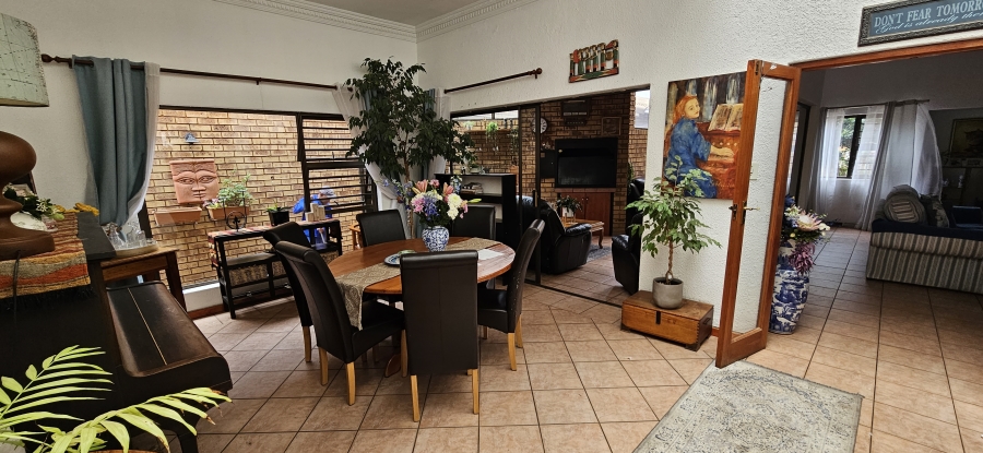 3 Bedroom Property for Sale in New Redruth Gauteng