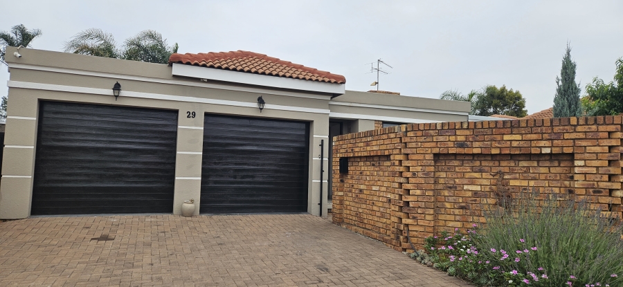 3 Bedroom Property for Sale in New Market Gauteng