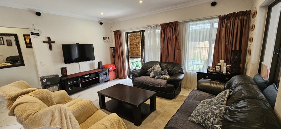 3 Bedroom Property for Sale in New Market Gauteng