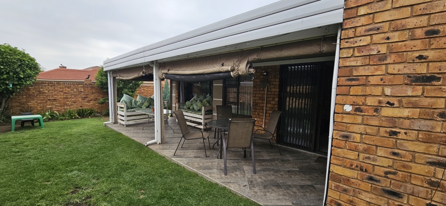 3 Bedroom Property for Sale in New Market Gauteng