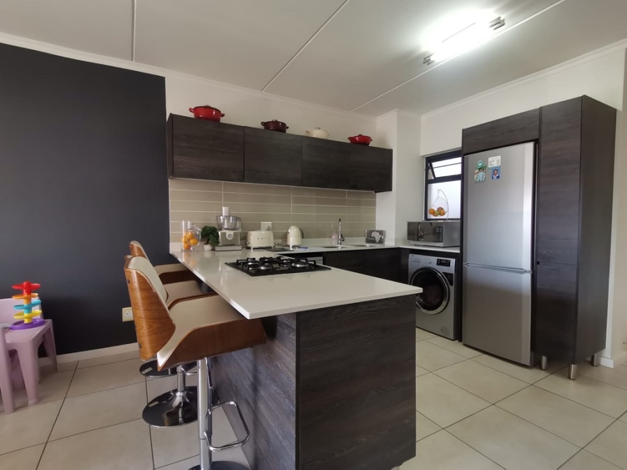 3 Bedroom Property for Sale in Oakdene Gauteng