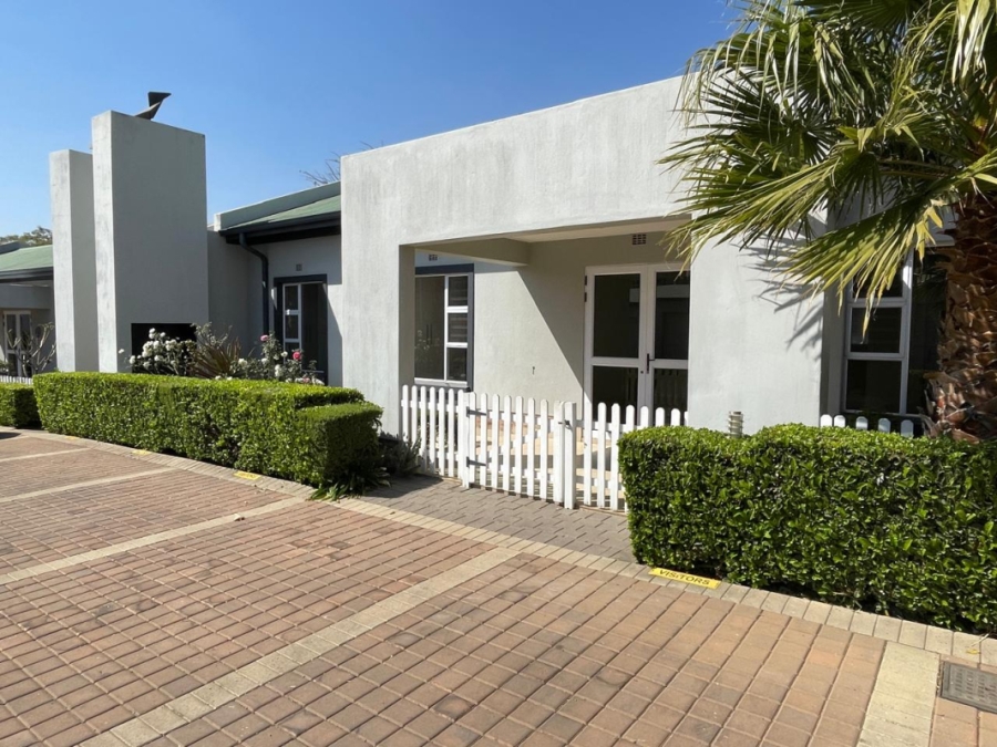 To Let 3 Bedroom Property for Rent in Modderfontein Gauteng