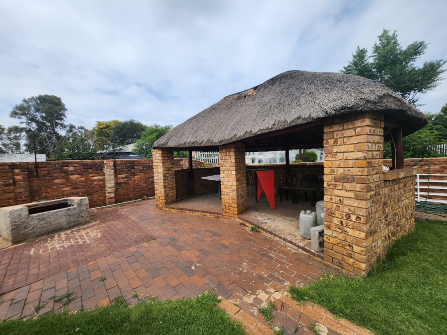 3 Bedroom Property for Sale in Brakpan Central Gauteng