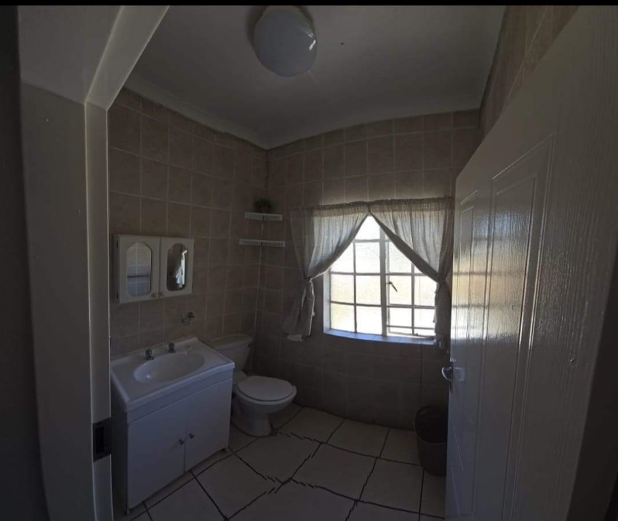 To Let 3 Bedroom Property for Rent in Kenleaf Gauteng