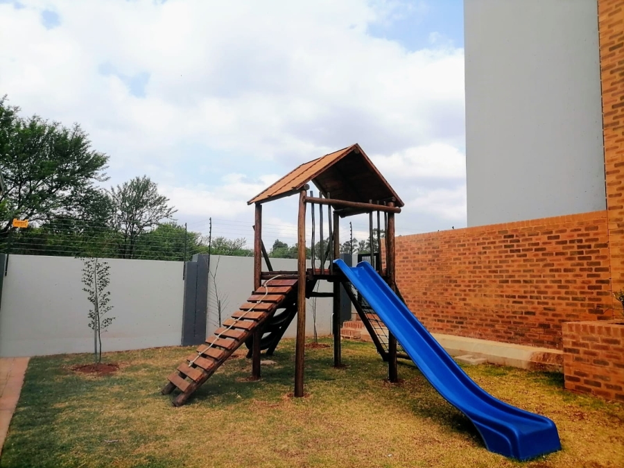 To Let 2 Bedroom Property for Rent in Olympus AH Gauteng