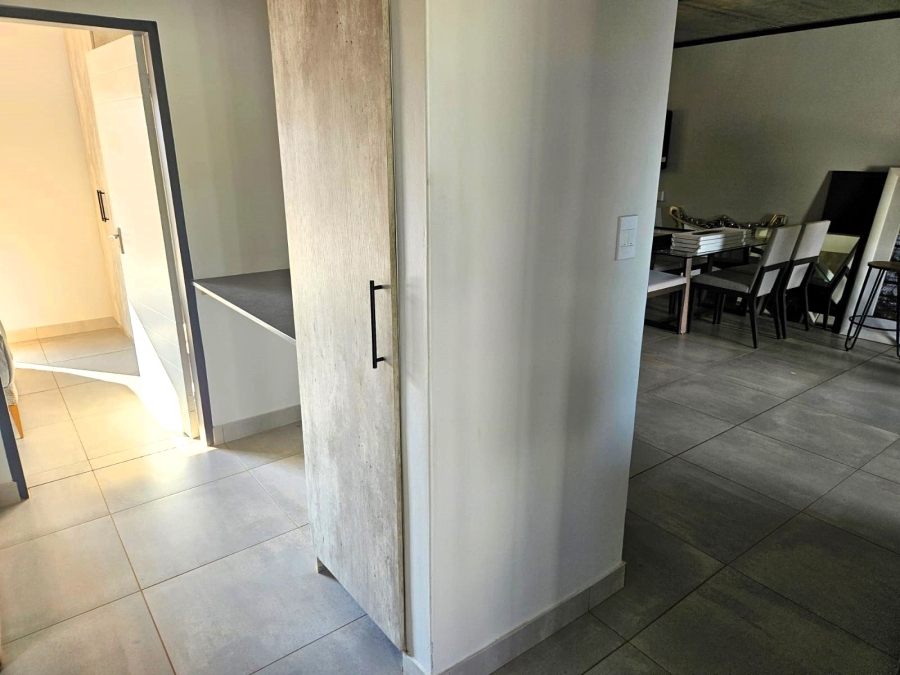 To Let 2 Bedroom Property for Rent in Olympus AH Gauteng