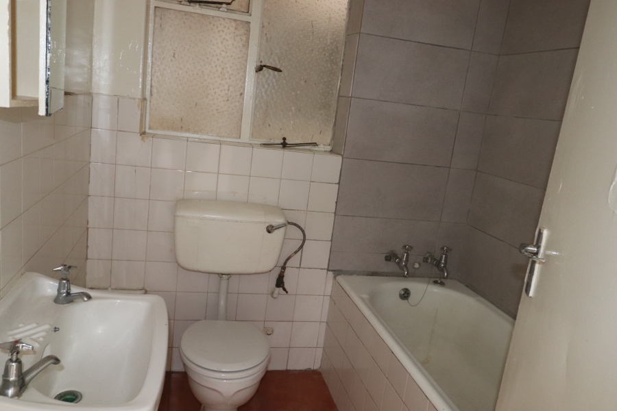 To Let 1 Bedroom Property for Rent in Edleen Gauteng