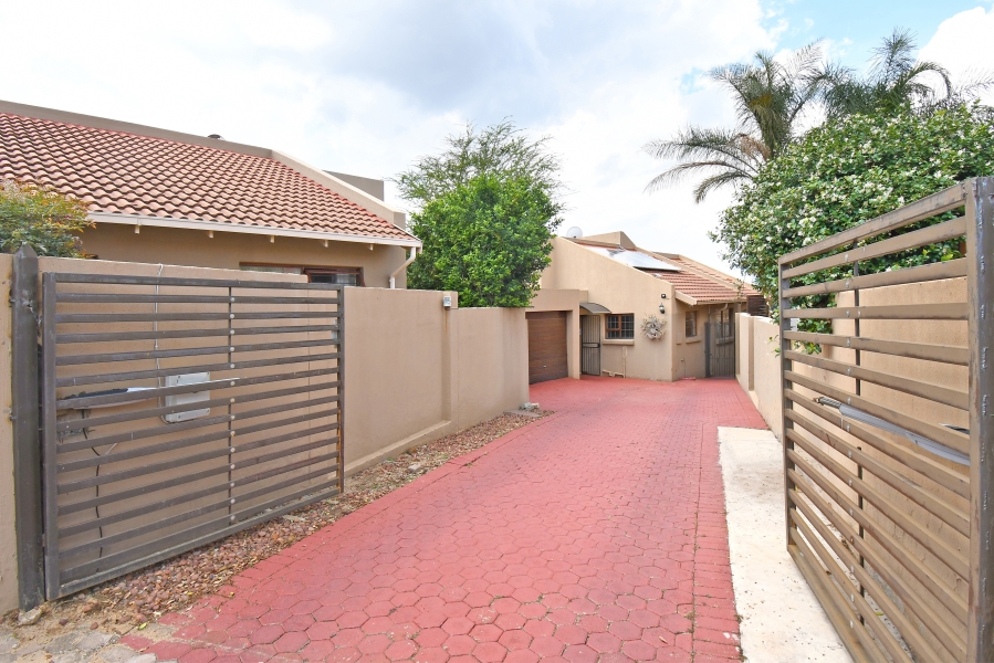 3 Bedroom Property for Sale in North Riding Gauteng