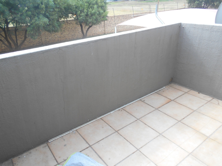 To Let 2 Bedroom Property for Rent in Comet Gauteng