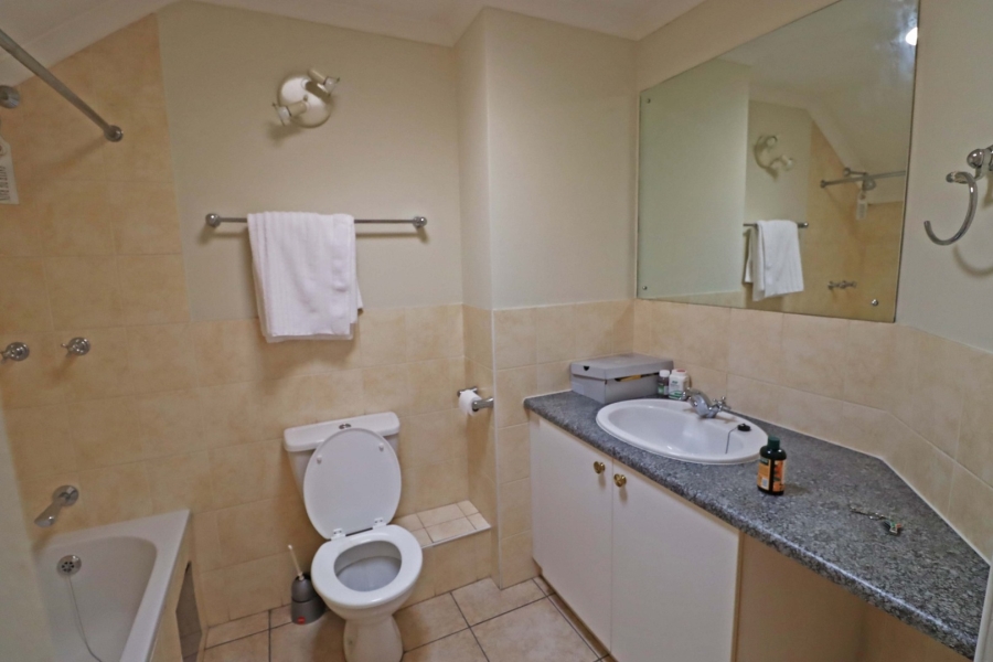 2 Bedroom Property for Sale in Epsom Downs Gauteng