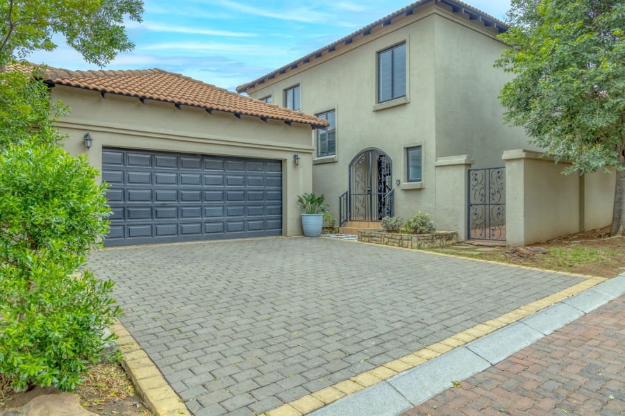 3 Bedroom Property for Sale in Cedar Lakes Gauteng