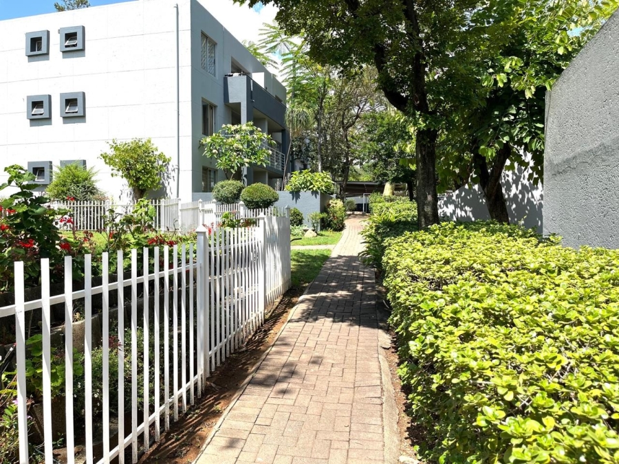 1 Bedroom Property for Sale in Sandown Gauteng