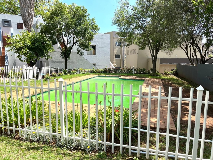 1 Bedroom Property for Sale in Sandown Gauteng