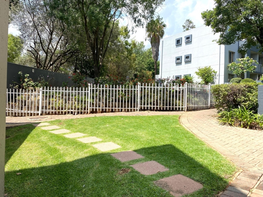 1 Bedroom Property for Sale in Sandown Gauteng