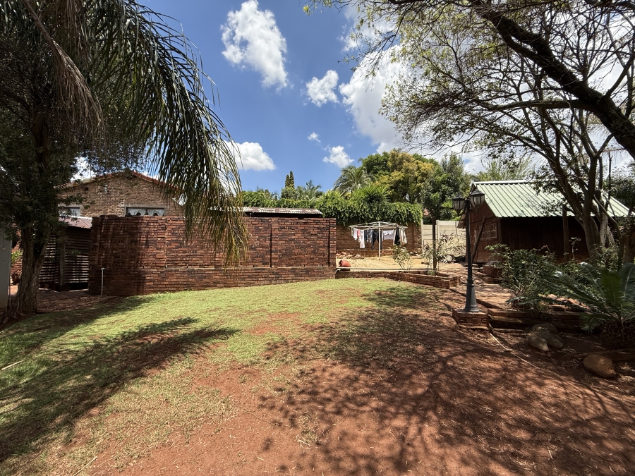 3 Bedroom Property for Sale in Helderkruin Gauteng