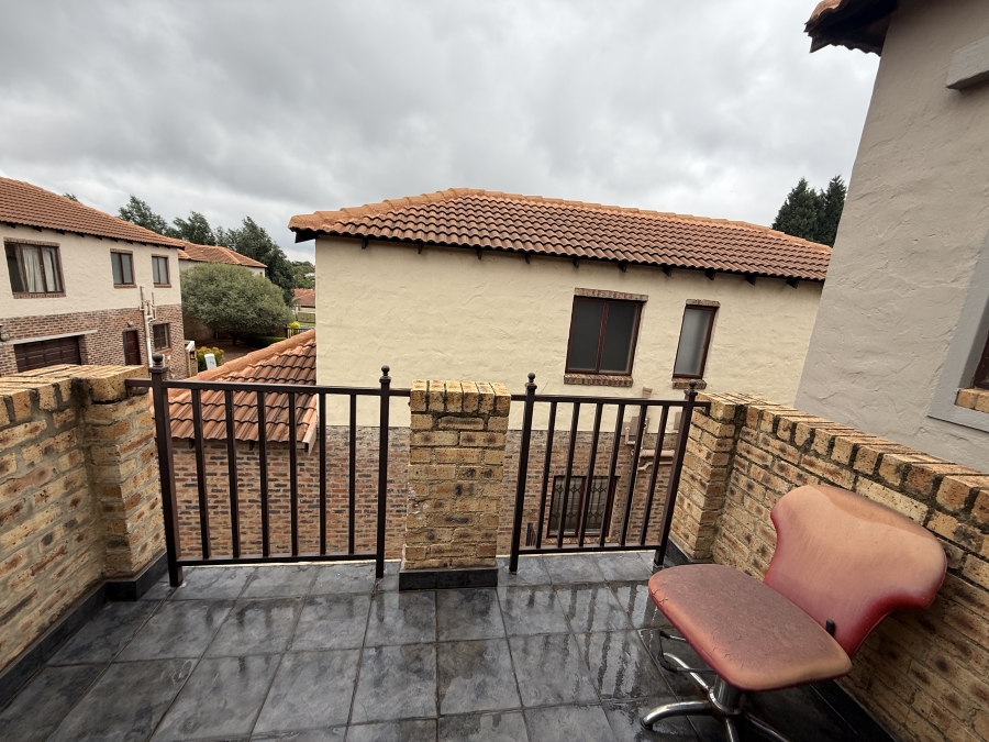 2 Bedroom Property for Sale in Willowbrook Gauteng