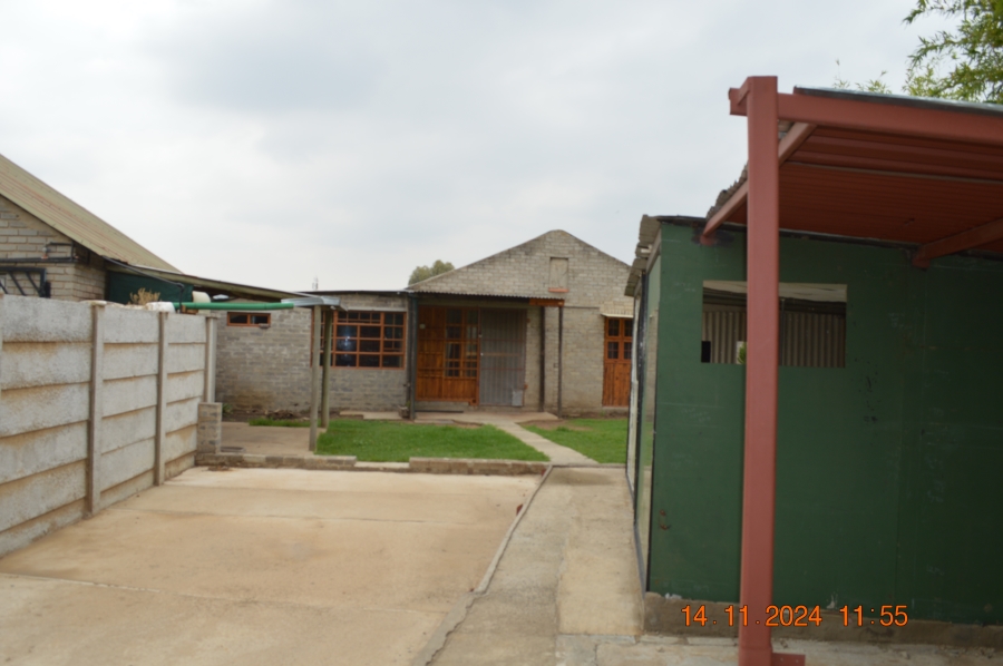 3 Bedroom Property for Sale in Mullerstuine Gauteng