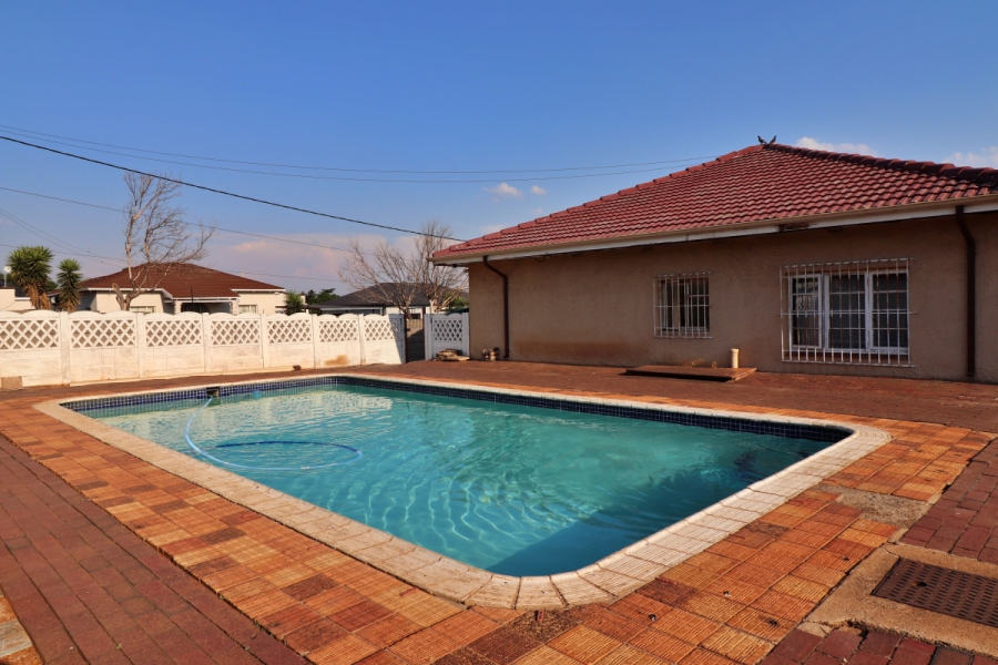 3 Bedroom Property for Sale in Primrose Gauteng