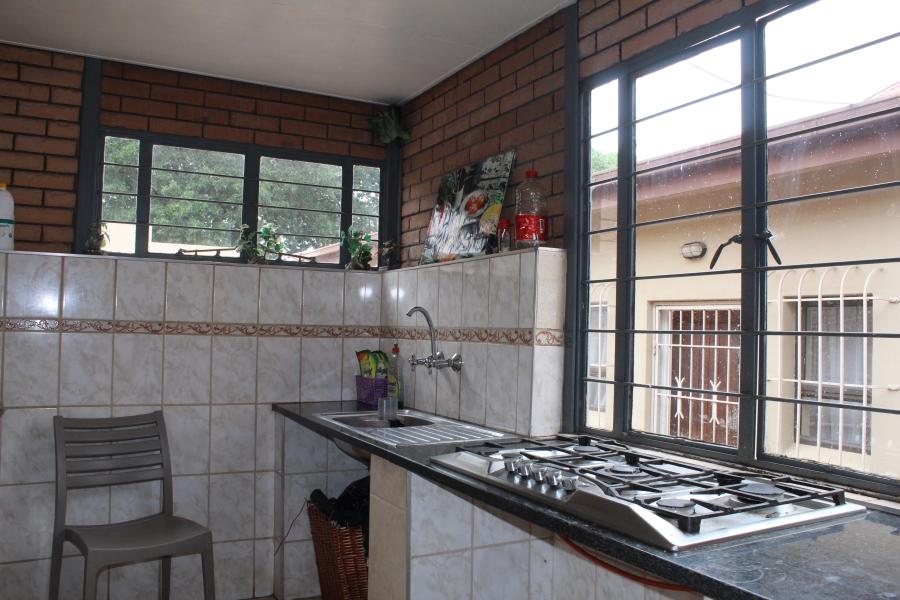 5 Bedroom Property for Sale in Kensington Gauteng