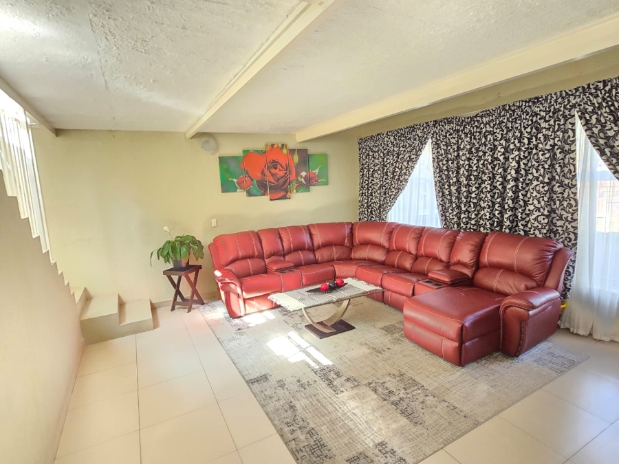 3 Bedroom Property for Sale in Van Riebeeck Park Gauteng