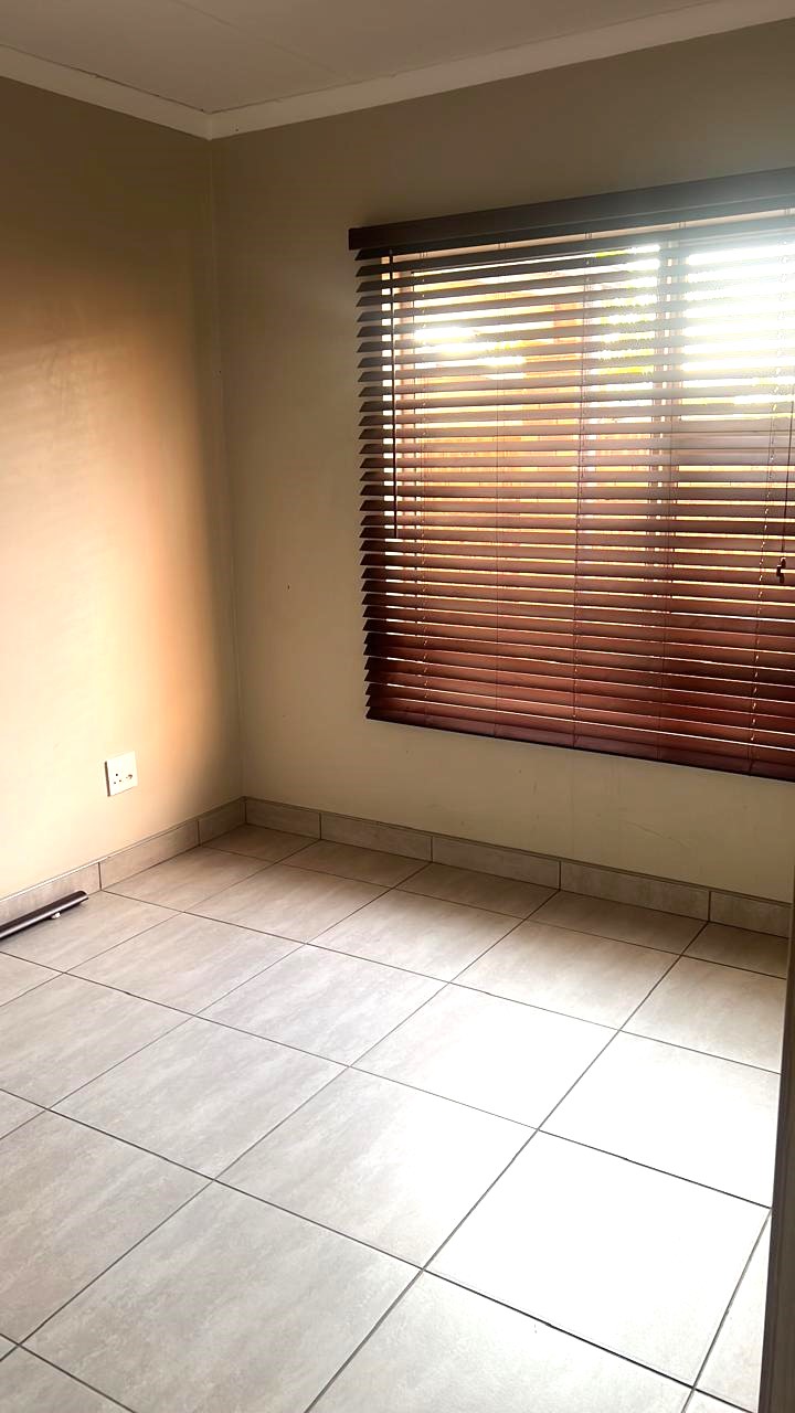 3 Bedroom Property for Sale in Glen Marais Gauteng