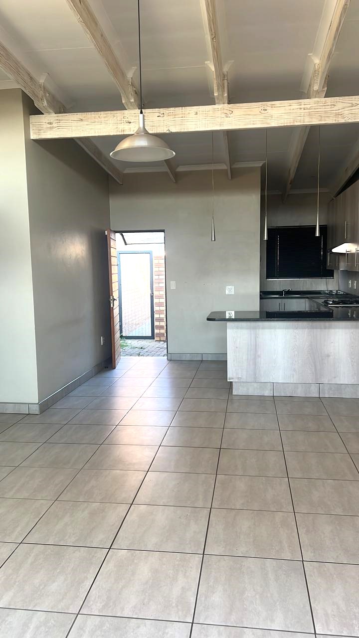 3 Bedroom Property for Sale in Glen Marais Gauteng