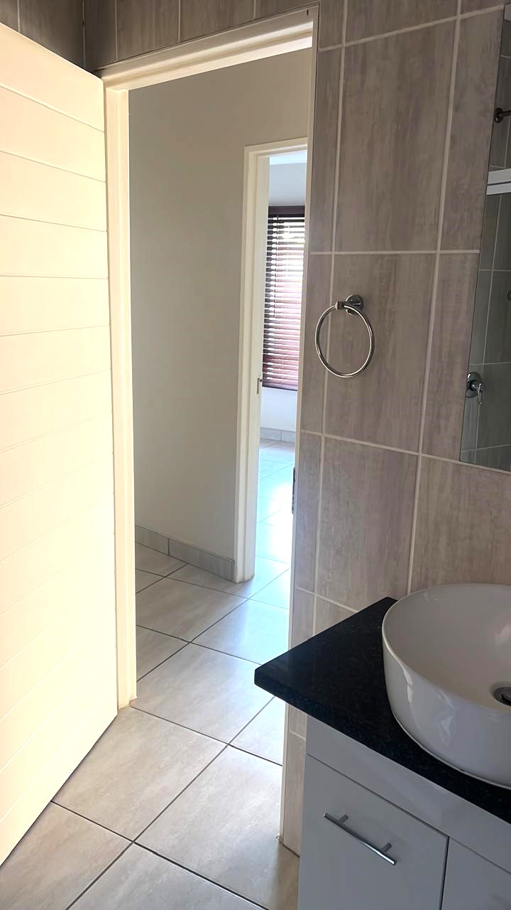 3 Bedroom Property for Sale in Glen Marais Gauteng