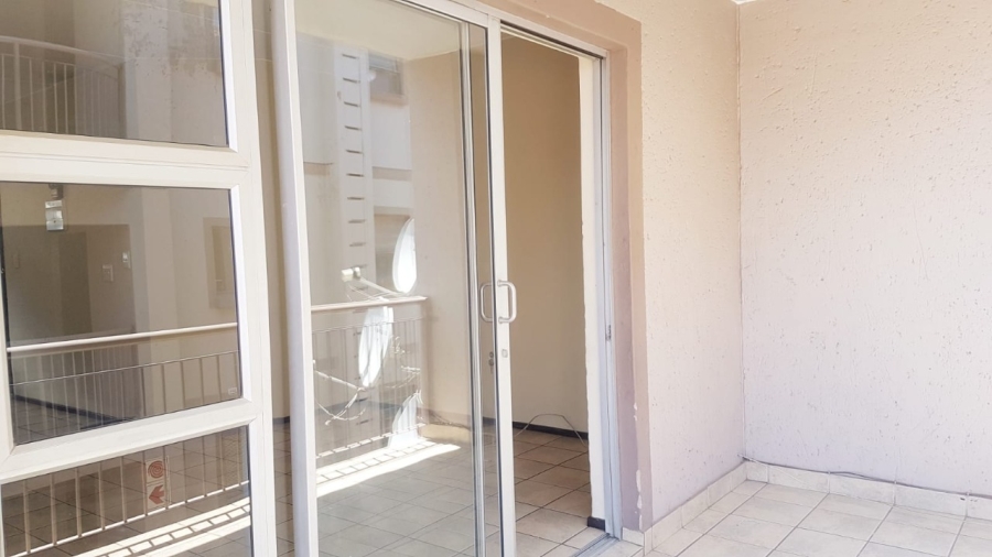 To Let 2 Bedroom Property for Rent in Bardene Gauteng